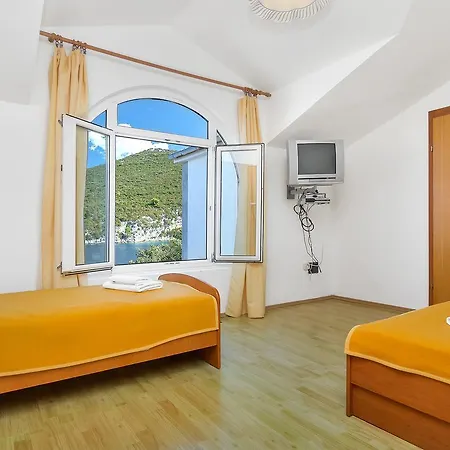 Appartement Uvala Pokrivenik 2073b