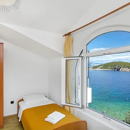 Appartement Uvala Pokrivenik 2073b